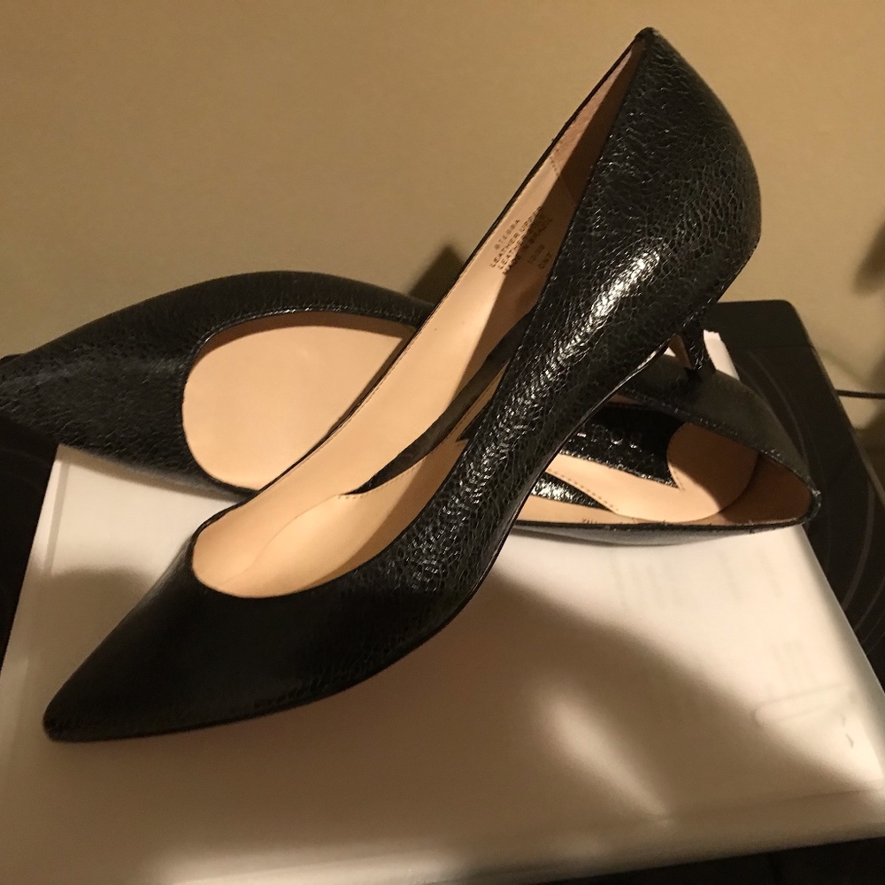 Women Size 11M black shoes, new